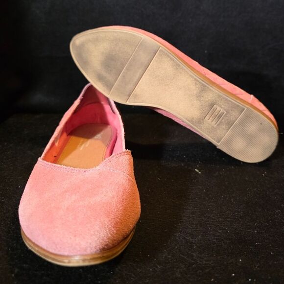 Toms Pink Suede Women's Flats - Picture 10 of 10